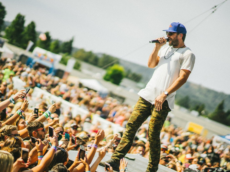 Sam Hunt, Bretty Young & Lily Rose at Bank of NH Pavilion