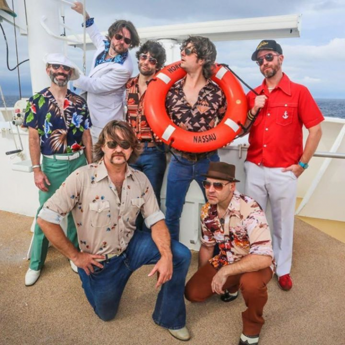 Yacht Rock Revue at Bank of NH Pavilion