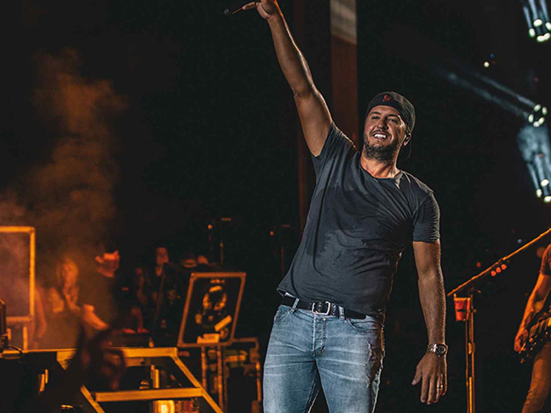 Luke Bryan, Riley Green & Mitchell Tenpenny at Bank of NH Pavilion